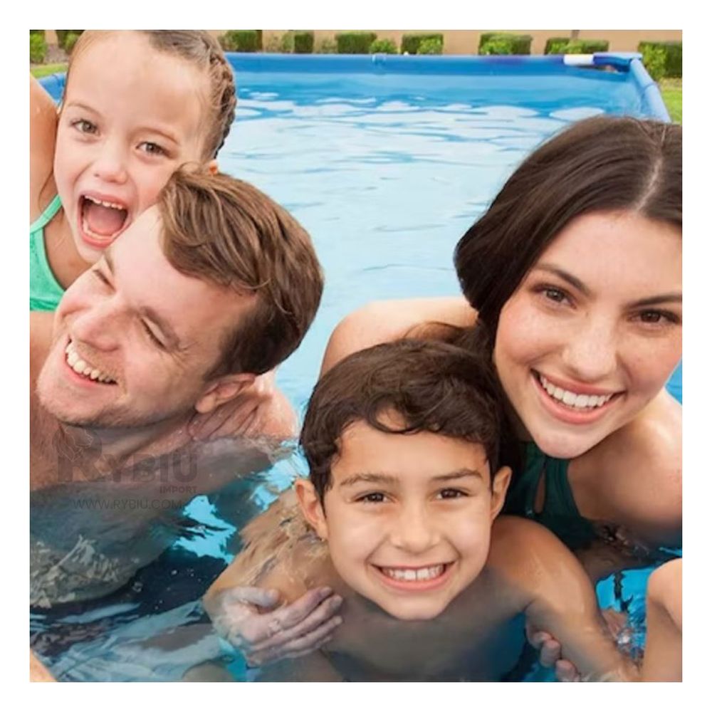 Piscina Borde Solido en Tono Celeste Y+Papel de Regalo Piscina Borde Solido en Tono Celeste Y+Papel de Regalo