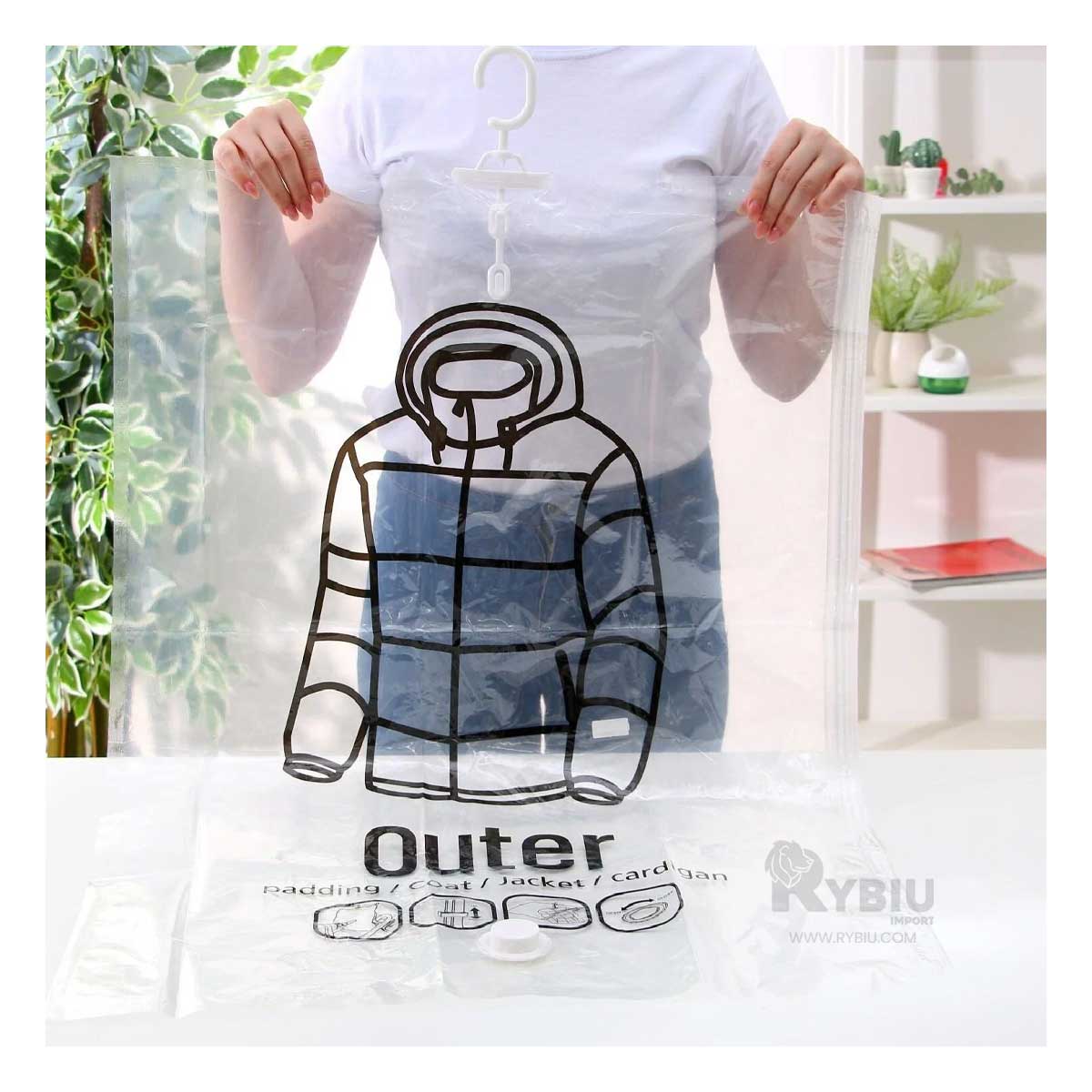 Bolsa Compacta para Abrigos en Color Transparente Y+Agendita