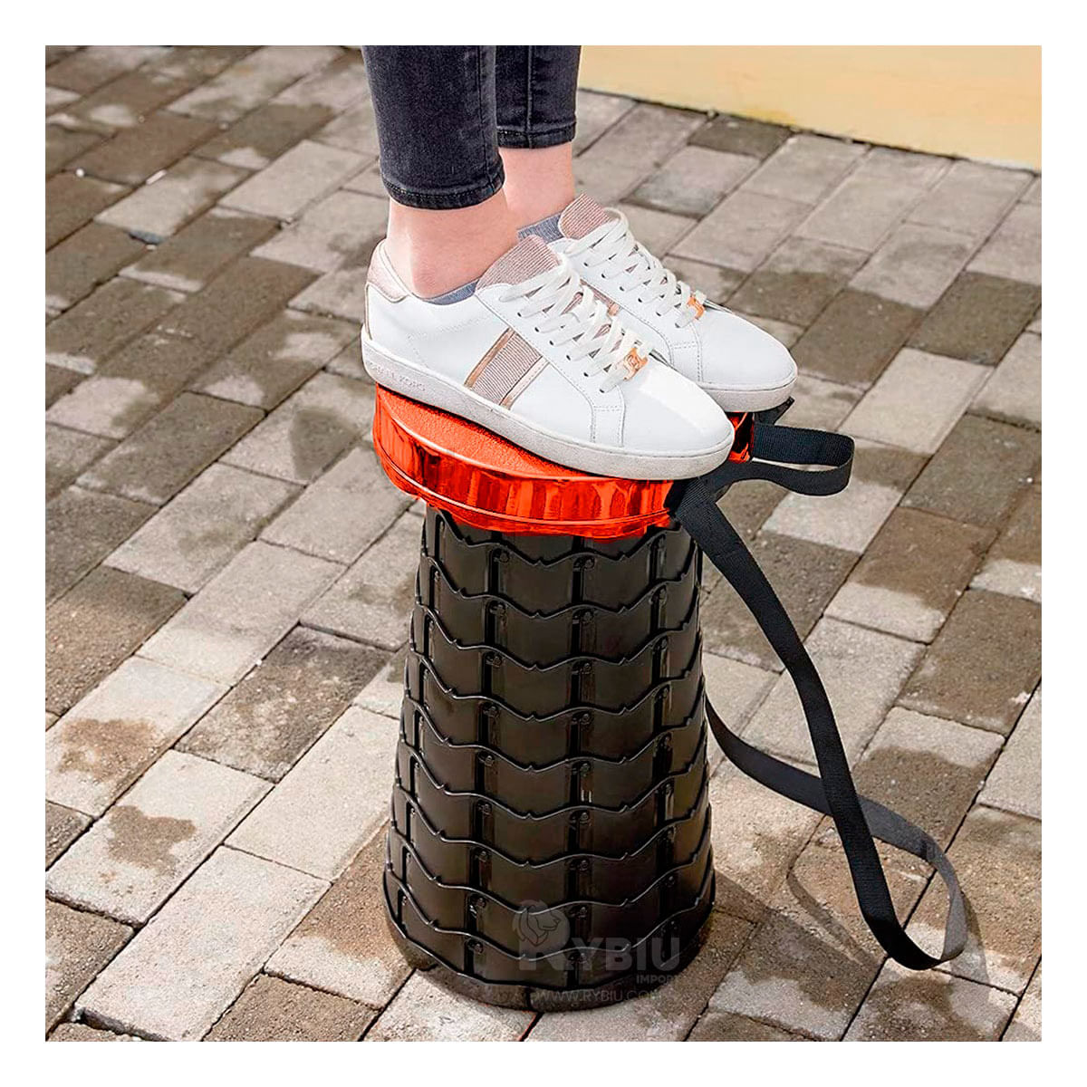 Silla de Viaje con Seguro Color Anaranjado Y+Stickers