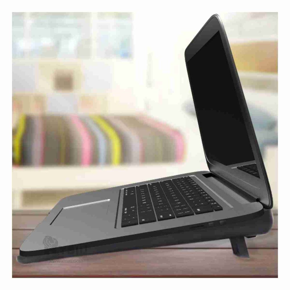 Cooler de Refrigeracion en Color Negro Y+Stickers Cooler de Refrigeracion en Color Negro Y+Stickers