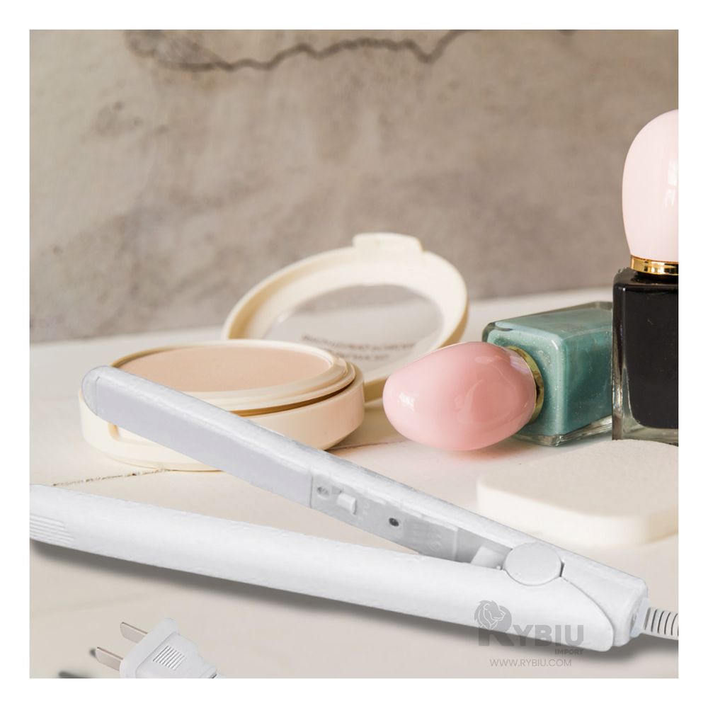 Mini Plancha de Alisado Rapido y Practico en Color Blanco Mini Plancha de Alisado Rapido y Practico en Color Blanco