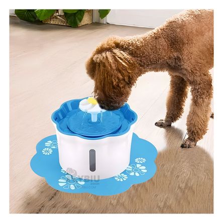 Fuente Estetica y Resistente para Tomar Agua Color Celeste Fuente Estetica y Resistente para Tomar Agua Color Celeste