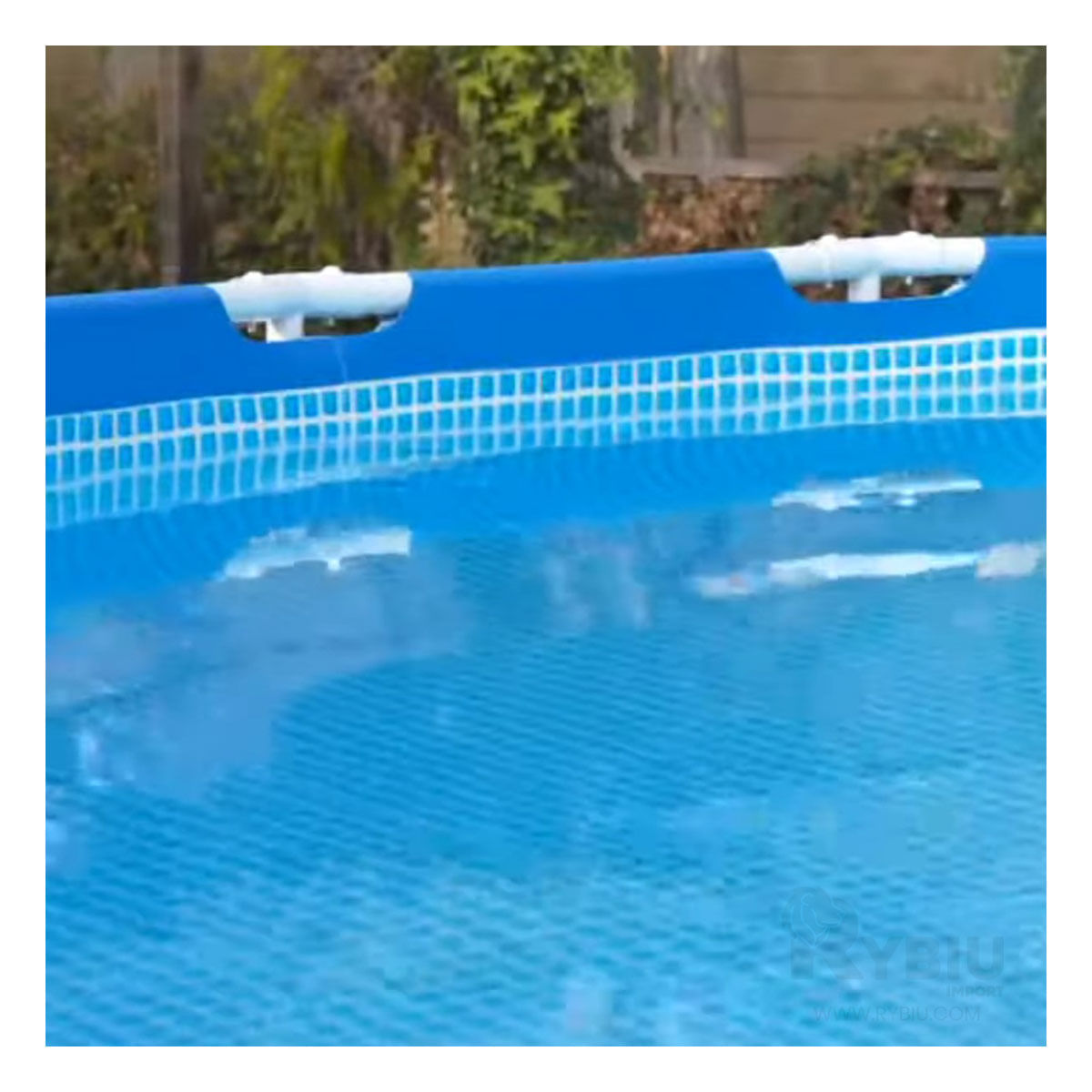 Piscina Resistente en Color Azul Y+Papel de Regalo