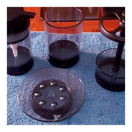 Set Duradero de 4 Piezas Perfecto en Color Negro Y+Stickers Set Duradero de 4 Piezas Perfecto en Color Negro Y+Stickers