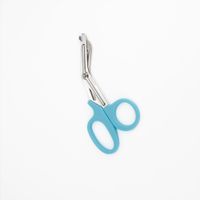 Tijera de Trauma Profesional Punta Roma de 19 CM Celeste