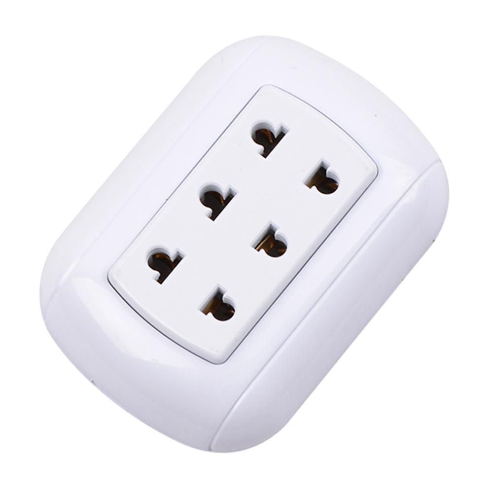 Tomacorriente Triple Werken Blanco de ABS Tomacorriente Triple Werken Blanco de ABS