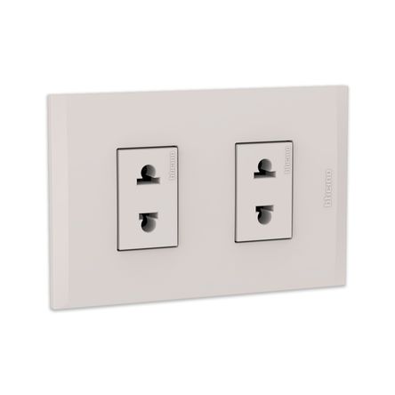 Tomacorriente Universal Doble MODUS4 Policarbonato Beige Bticino Tomacorriente Universal Doble MODUS4 Policarbonato Beige Bticino
