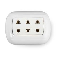 Tomacorriente Triple Universal 16A Bticino Blanco