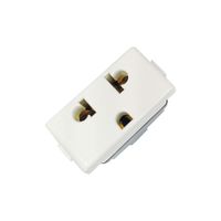 Dado Toma Universal con toma a tierra BM106 OPALUX