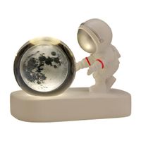 Lámpara de Resina Modelo Astronauta Con Esfera 3D de Luz Led Cálida Luna  653ALU02