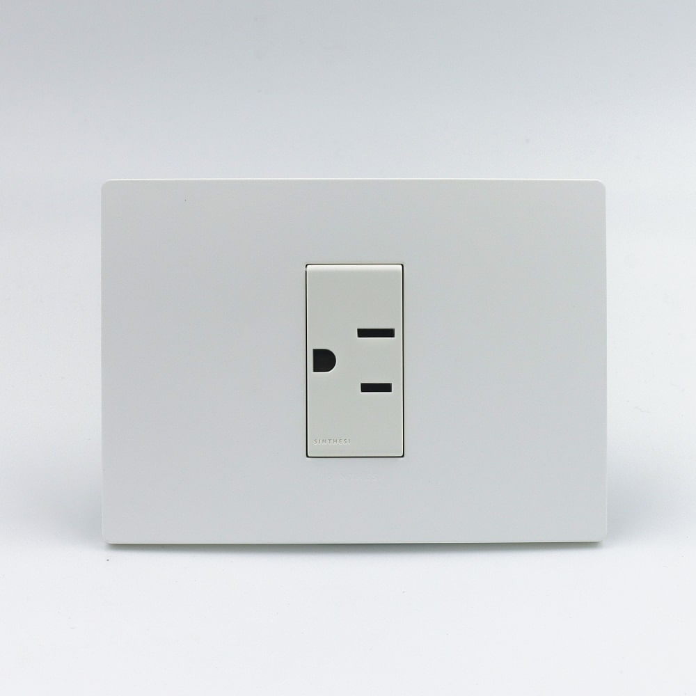 TOMACORRIENTE SIMPLE AMERICANO SINTHESI S33 PLACA BLANCA MATE Y DADOS S22 BLANCOS