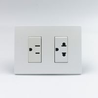 TOMACORRIENTE DOBLE 1 AMERIC Y 1 UNIVERSAL  SINTHESI S33 PLACA BLANCA MATE Y DADO S22 BLANCO