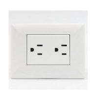 TOMACORRIENTE DUPLEX AMERICANO CON TIERRA SINTHESI S17 PLACA BLANCA Y DADOS BLANCOS