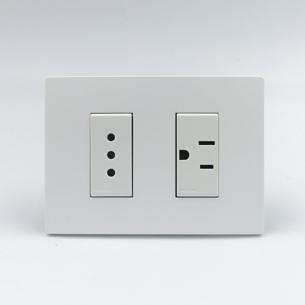 TOMACORRIENTE DOBLE 1 3 N LINEA Y 1 AMERIC SINTHESI S33 PLACA BLANCA MATE Y DADO S22 BLANCO