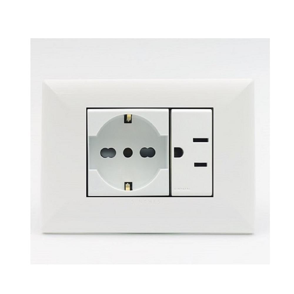 TOMACORRIENTE DOBLE 1 SCHUKO Y 1 AMERICANO SINTHESI S17 PLACA BLANCA Y DADOS BLANCOS
