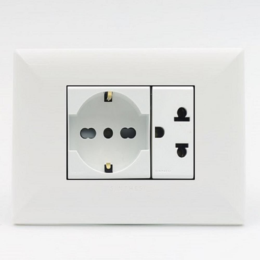 TOMACORRIENTE DOBLE 1 SCHUKO Y 1 UNIVERSAL SINTHESI S17 PLACA BLANCA Y DADOS BLANCOS
