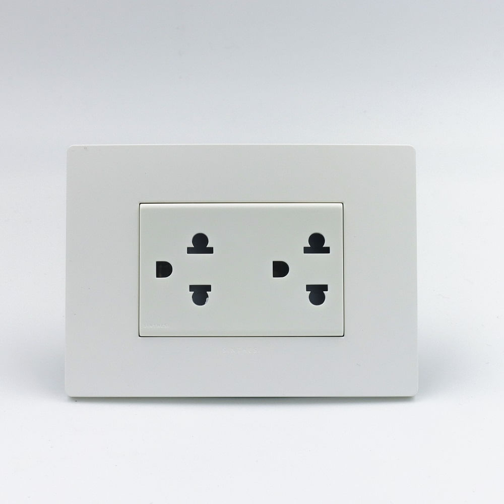 TOMACORRIENTE DUPLEX UNIVERSAL CON TIERRA SINTHESI S33 PLACA BLANCA MATE Y DADO S22 BLANCO