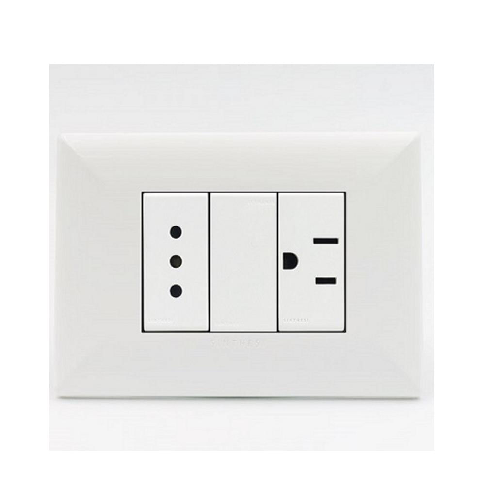TOMACORRIENTE DOBLE 1 3 EN LINEA Y 1 AMERICANO SINTHESI S17 PLACA BLANCA Y DADOS BLANCOS