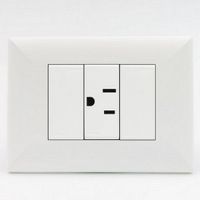 TOMACORRIENTE SIMPLE AMERICANO SINTHESI S17 PLACA BLANCA Y DADO BLANCO