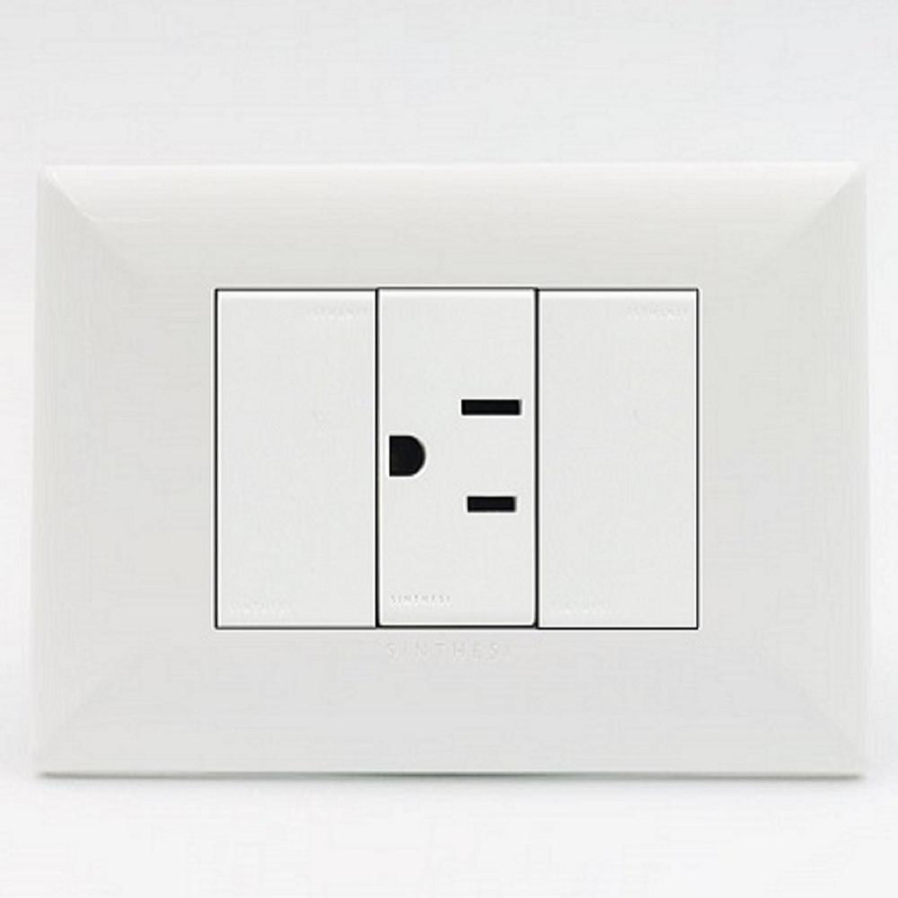 TOMACORRIENTE SIMPLE AMERICANO SINTHESI S17 PLACA BLANCA Y DADO BLANCO