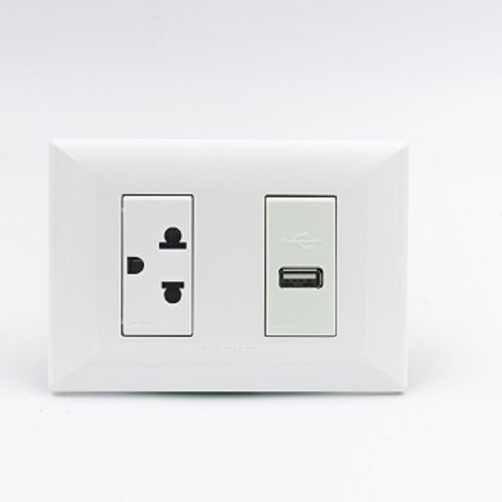 TOMACORRIENTE DOBLE 1 UNIVERSAL Y 1 CRGDR USB TIP A SINTHESI S22 PLACA BLANCA Y DADO BLANCO