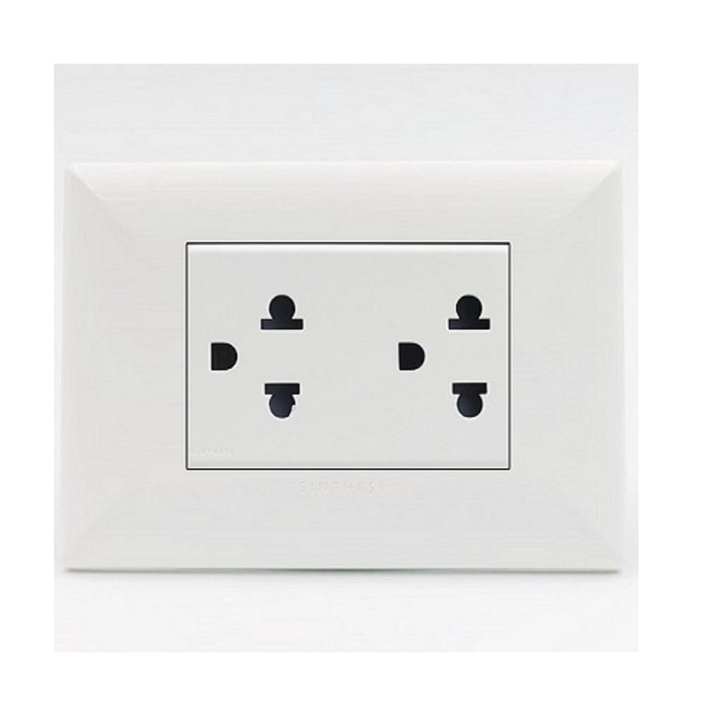 TOMACORRIENTE DUPLEX UNIVERSAL CON TIERRA SINTHESI S17 PLACA BLANCA Y DADOS BLANCOS