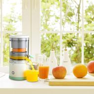  Exprimidor extractor portátil para naranjas y más recargable por USB