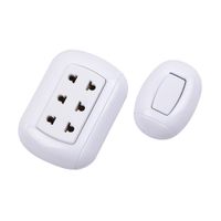 Pack interruptor simple y tomacorriente triple Werken