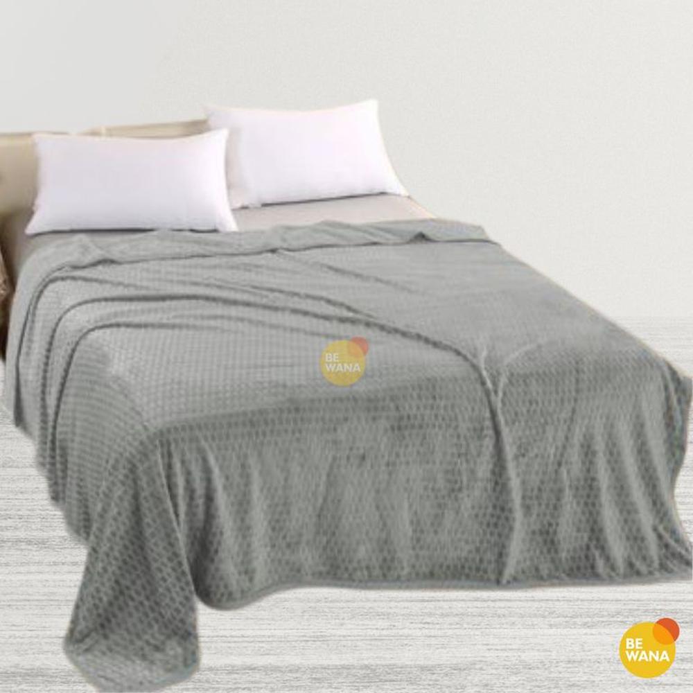 Manta Antialérgica Alto Relieve cuadros QUEEN Gris Claro