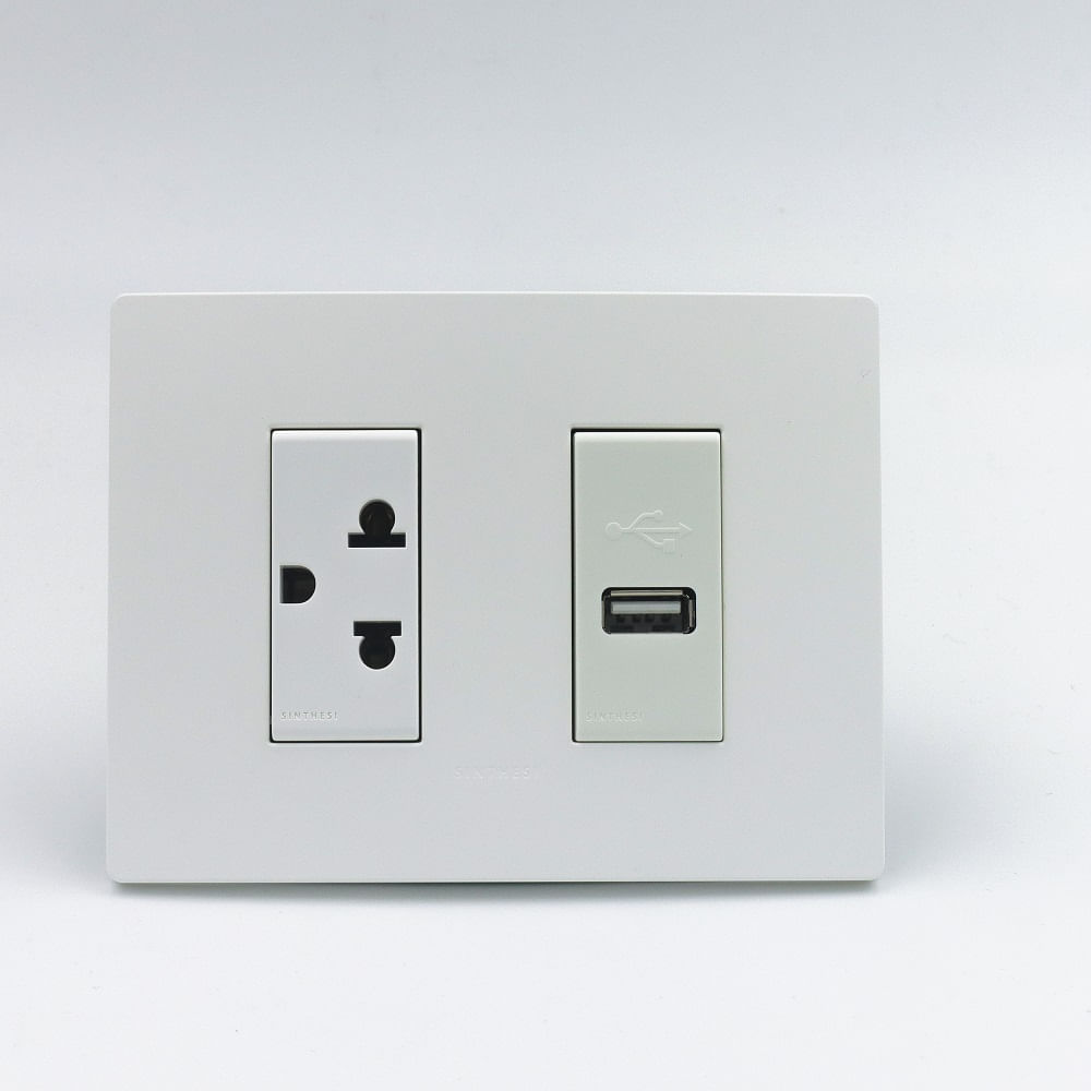 TOMACORRIENTE DOBLE 1 UNIVERSAL Y 1 CARGADOR USB SINTHESI S33 PLACA BLANCA MATE Y DADO BLANCO