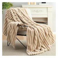 Manta peluche beige