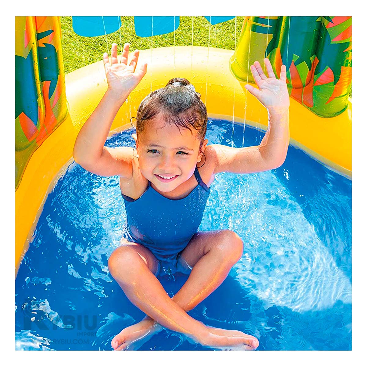 Centro de Juego Inspirador en Dinos en Multicolor Y+Stickers