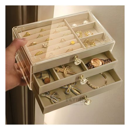 Joyero de Tres Niveles con Terciopelo al Interior en Beige
