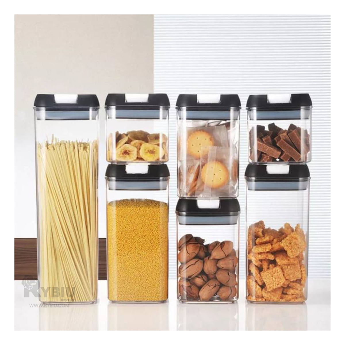 Contenedores Resistentes Multitamaño Tapa Negra Y+Stickers