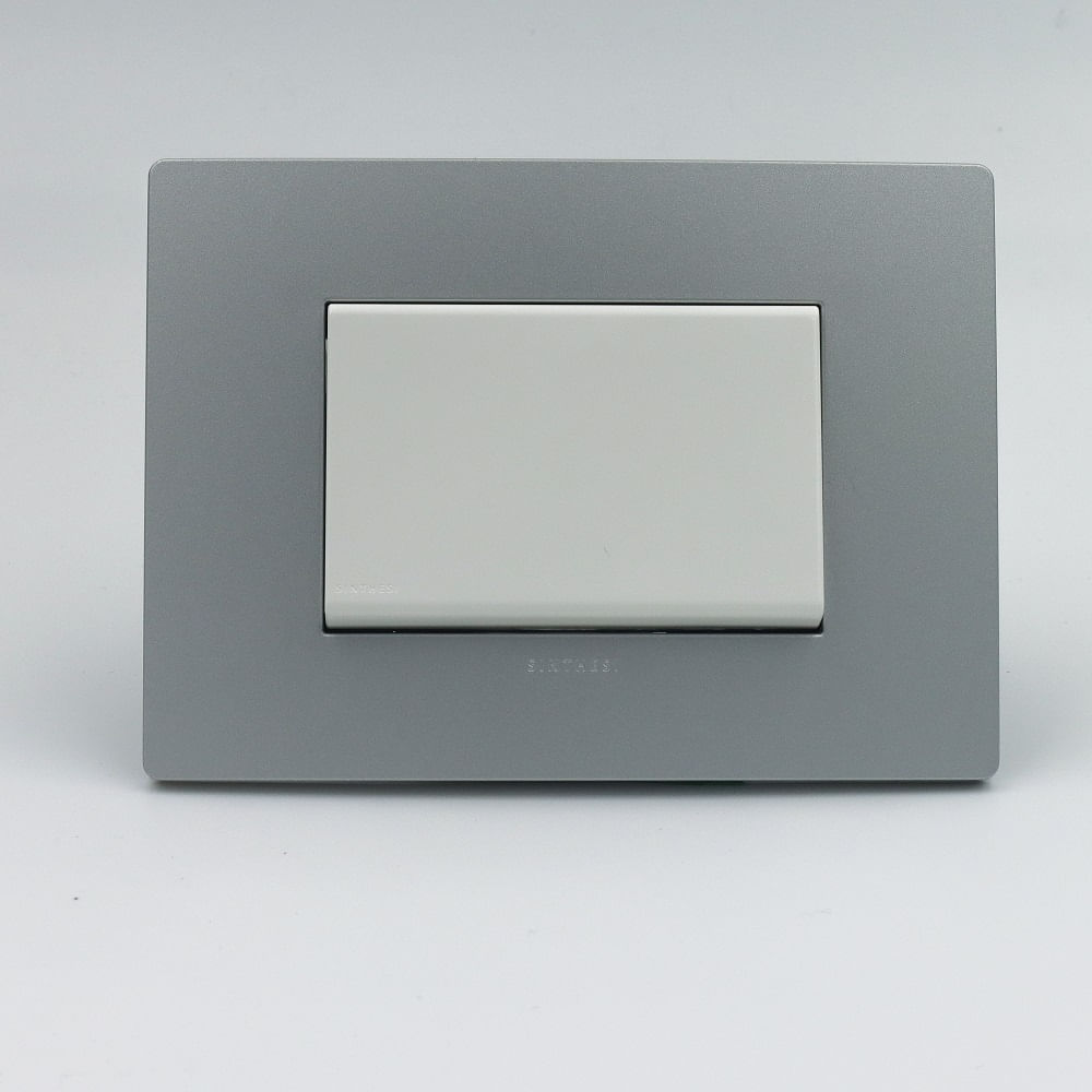 PULSADOR PARA TIMBRE SIMPLE TECLON  SINTHESI S33 PLACA PLATA Y DADOS BLANCOS