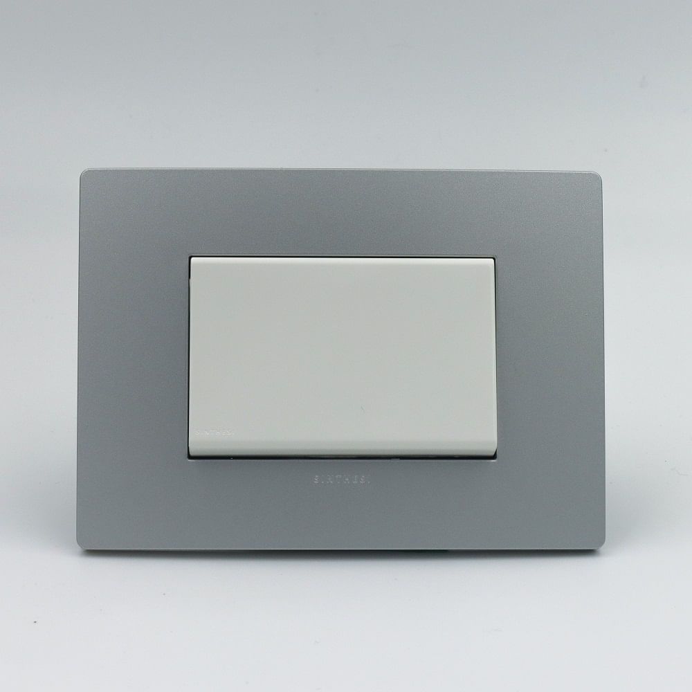 CONMUTADOR DE 3 VIAS SIMPLE TECLON SINTHESI S33 PLACA PLATA Y DADO BLANCO