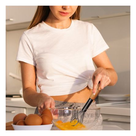 Batidora con Mango de Madera en Plateado Y+Papel de Regalo Batidora con Mango de Madera en Plateado Y+Papel de Regalo