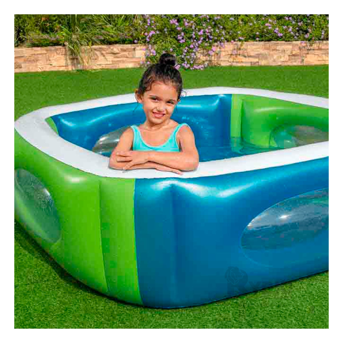 Piscina Innovadora con Diseño de Window en Multicolor