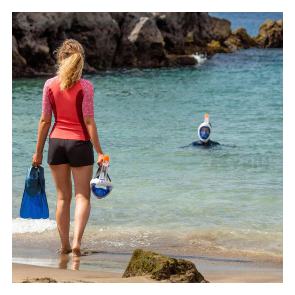 Mascara con Correa Ajustable de Color Azul Y+Agendita