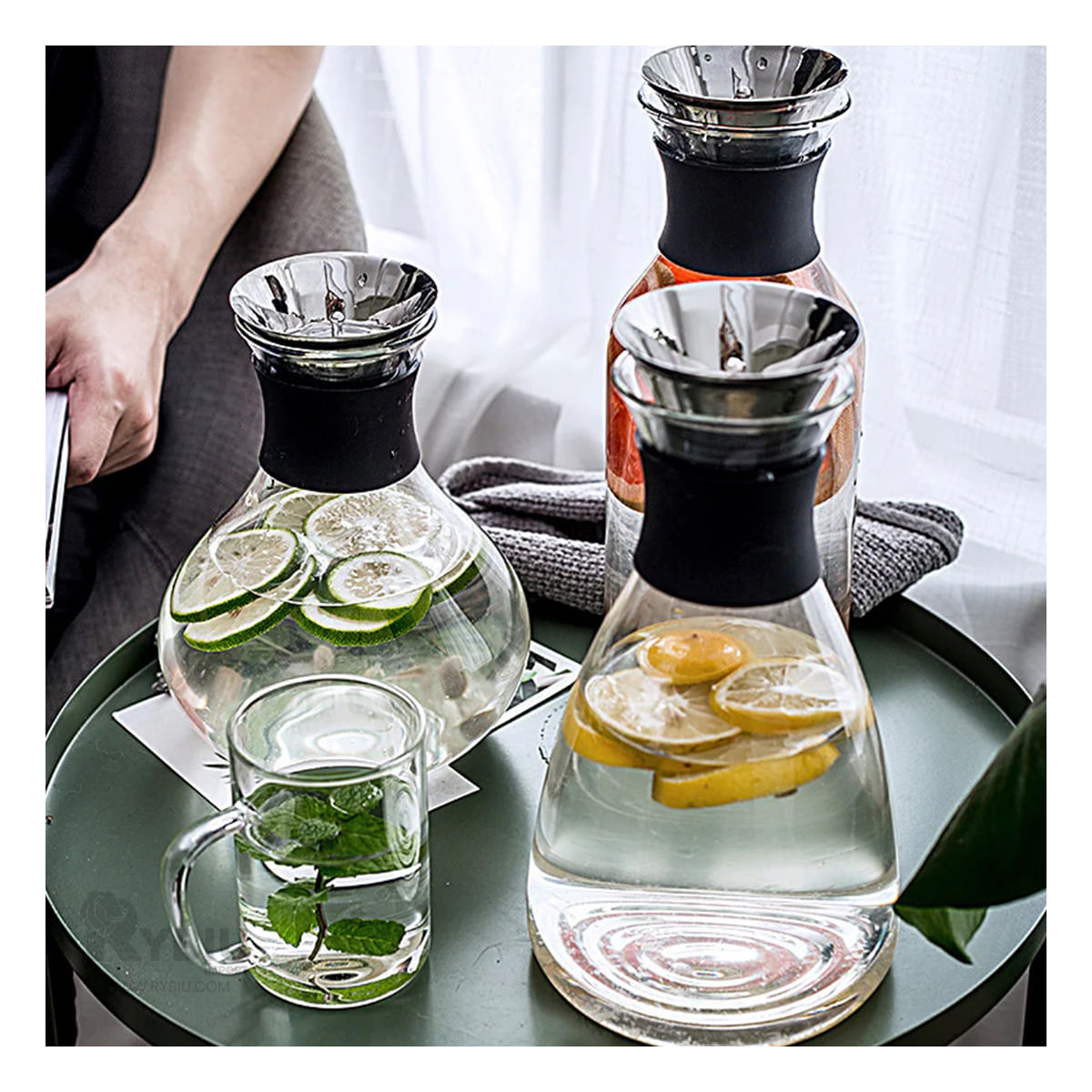 Jarra Liviano con Tapa en Transparente Y+Papel de Regalo