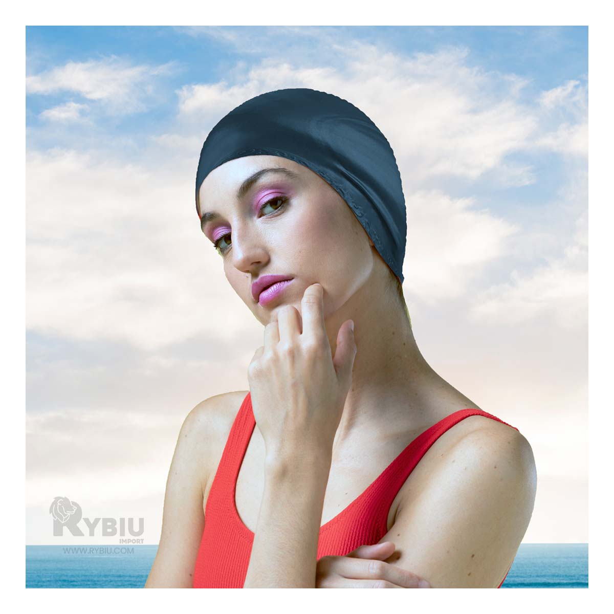 Gorro Diseñado para Cubrir Orejas en Negro Y+Papel de Regalo