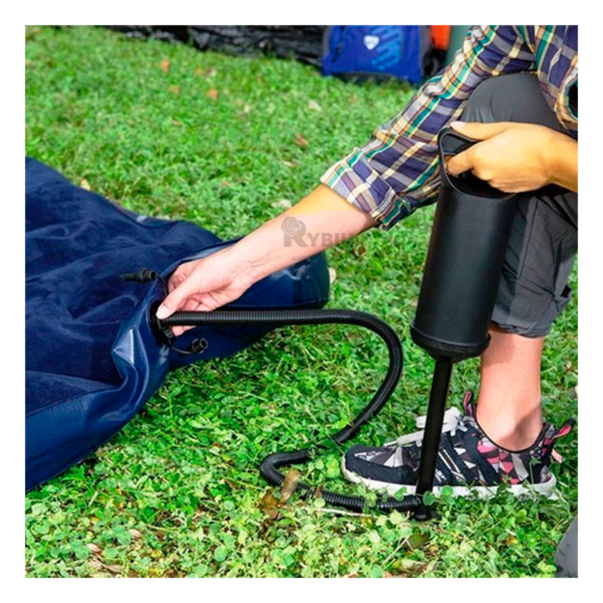 Inflador de Mano Multifuncional de Color Negro Y+Agendita