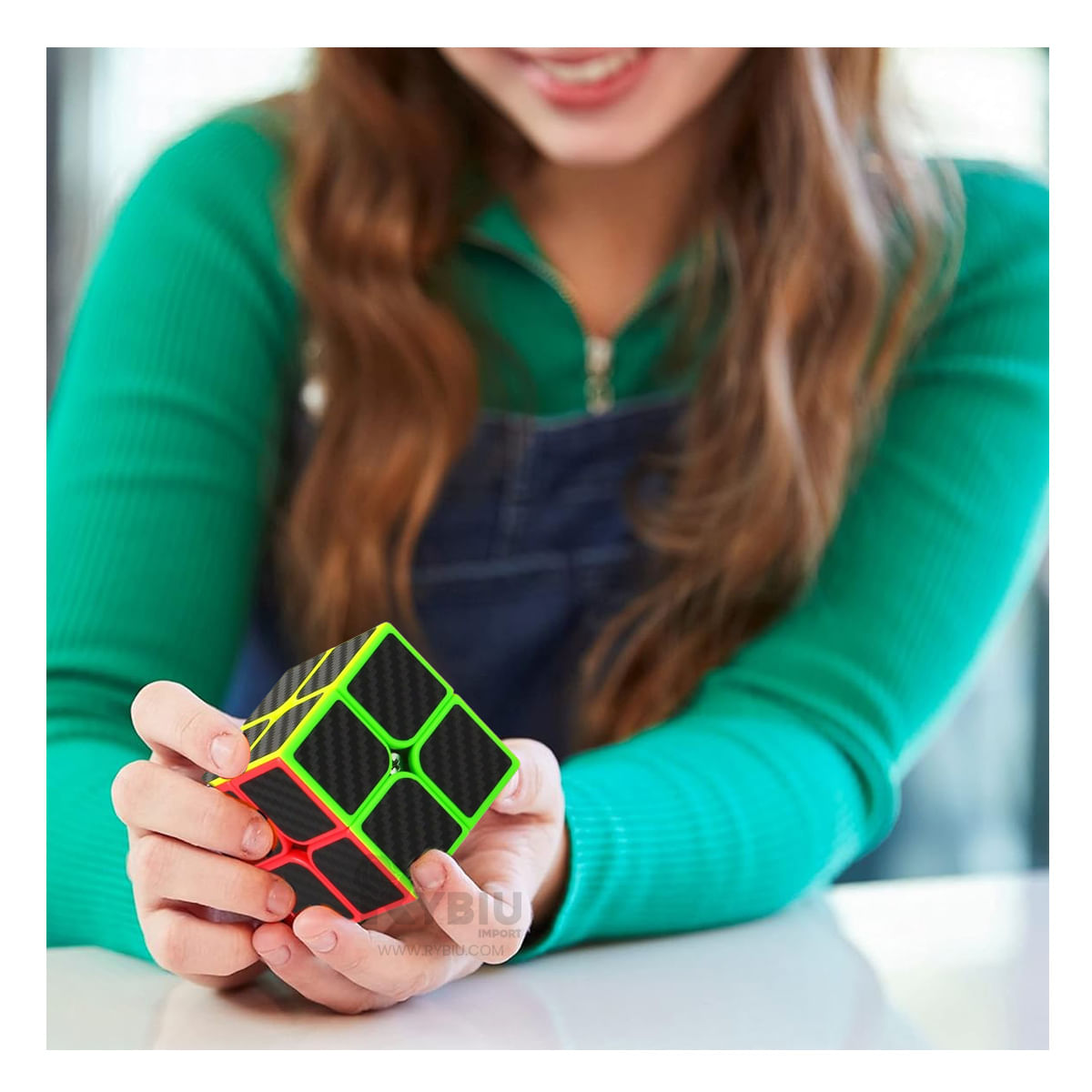 Cubo de Facil Uso 2x2 de Negro Borde Multicolor Y+Agendita