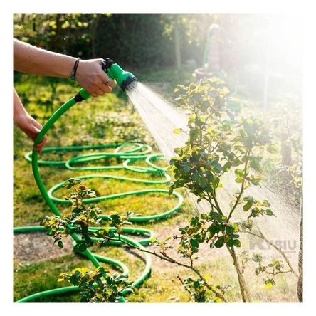 Manguera Ampliable con Regulador de Agua en Verde Y+Stickers Manguera Ampliable con Regulador de Agua en Verde Y+Stickers