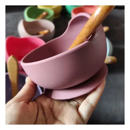 Plato y Cubierto Kit en Rosado Oscruro Y+Papel de Regalo Plato y Cubierto Kit en Rosado Oscruro Y+Papel de Regalo