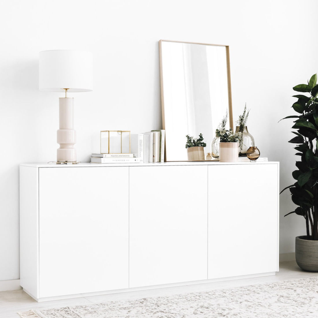 Aparador Moderno Mikela 3 puertas color Blanco TU MESITA