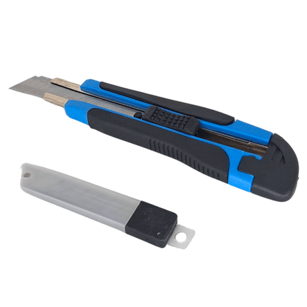 Cutter 18 mm Con 4 Laminas de Repuestos Cutter 18 mm Con 4 Laminas de Repuestos