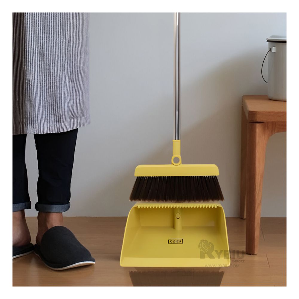 Escoba para la Sala Moderna de Amarillo Y+Papel de Regalo Escoba para la Sala Moderna de Amarillo Y+Papel de Regalo