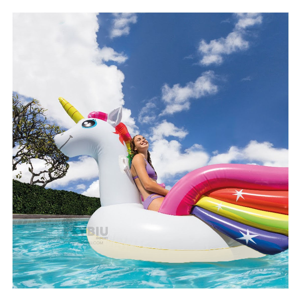 Bote Funcional y Compacto en Multicolor Y+Agendita