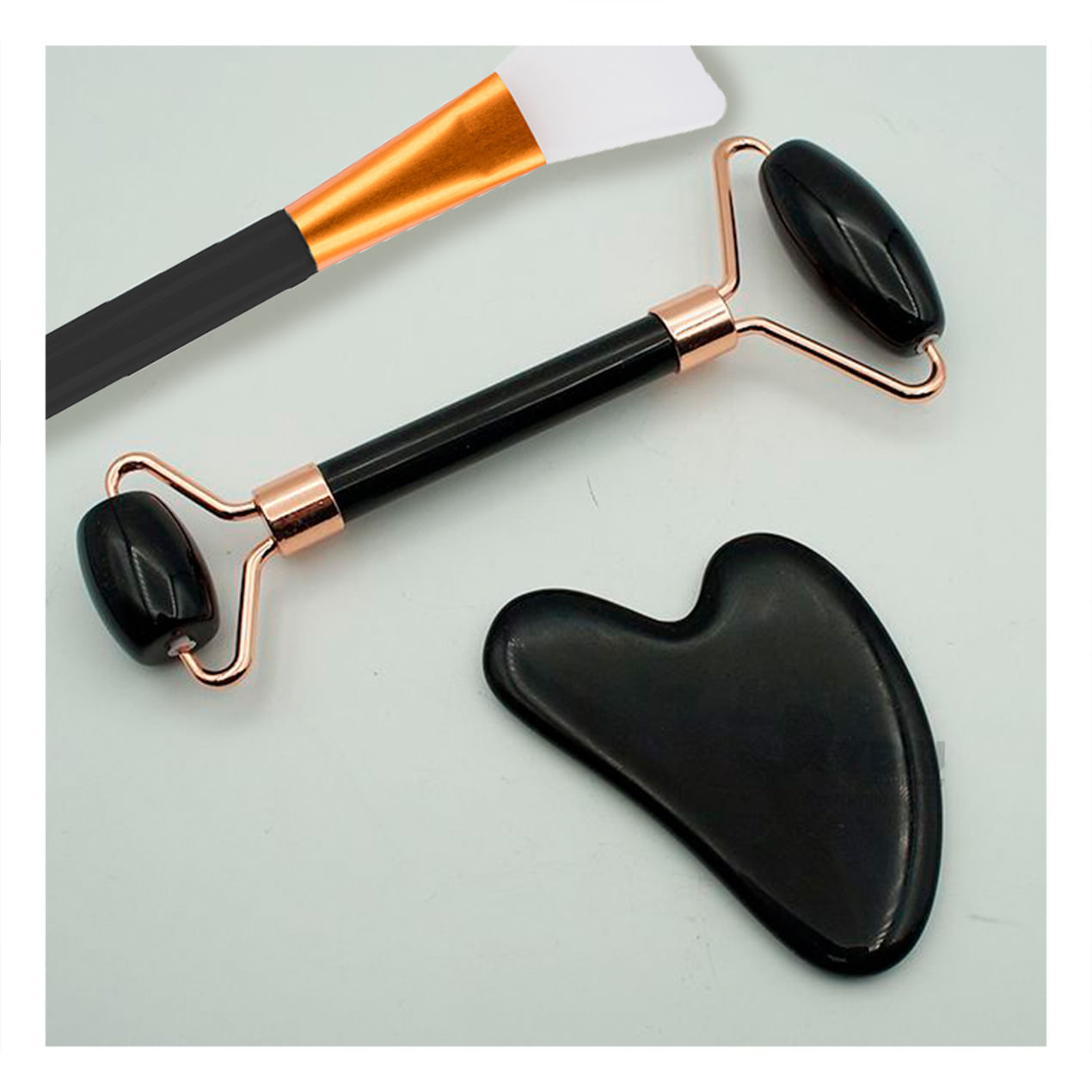 Masajeador Relajante de Jade para Dama en Negro Y+Stickers